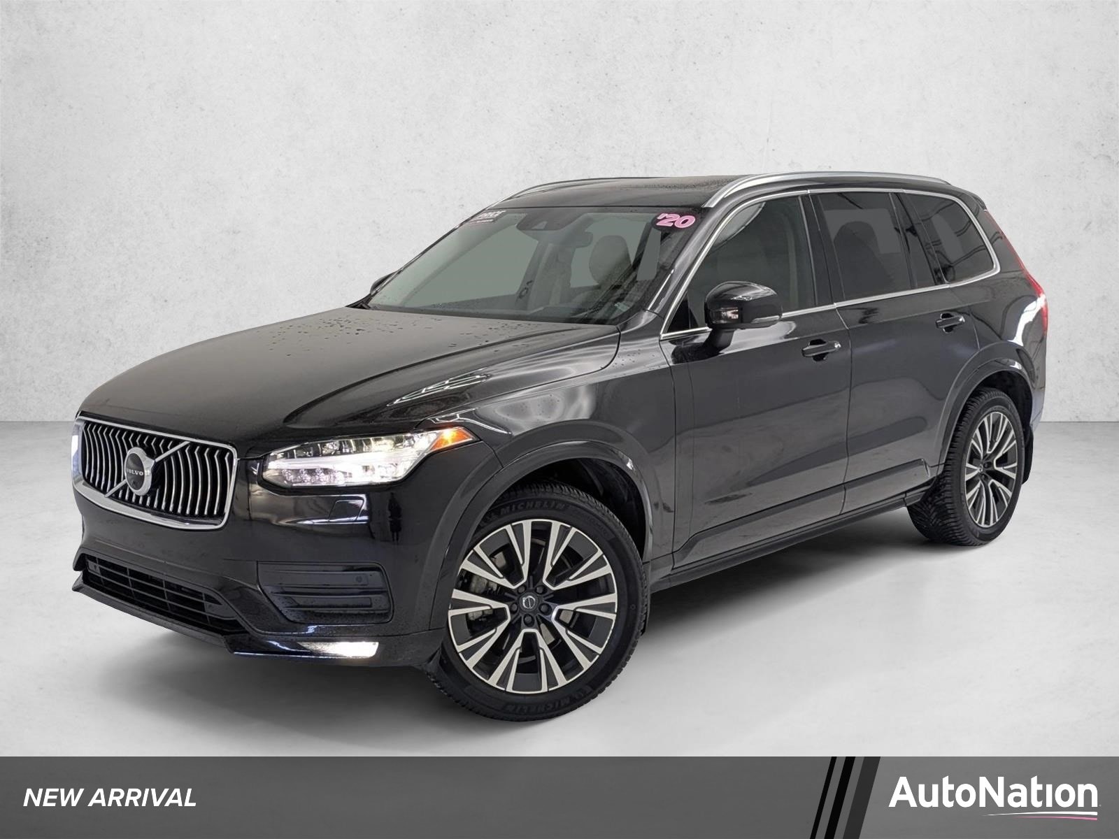 2020 Volvo XC90 T6 Momentum AWD's photo
