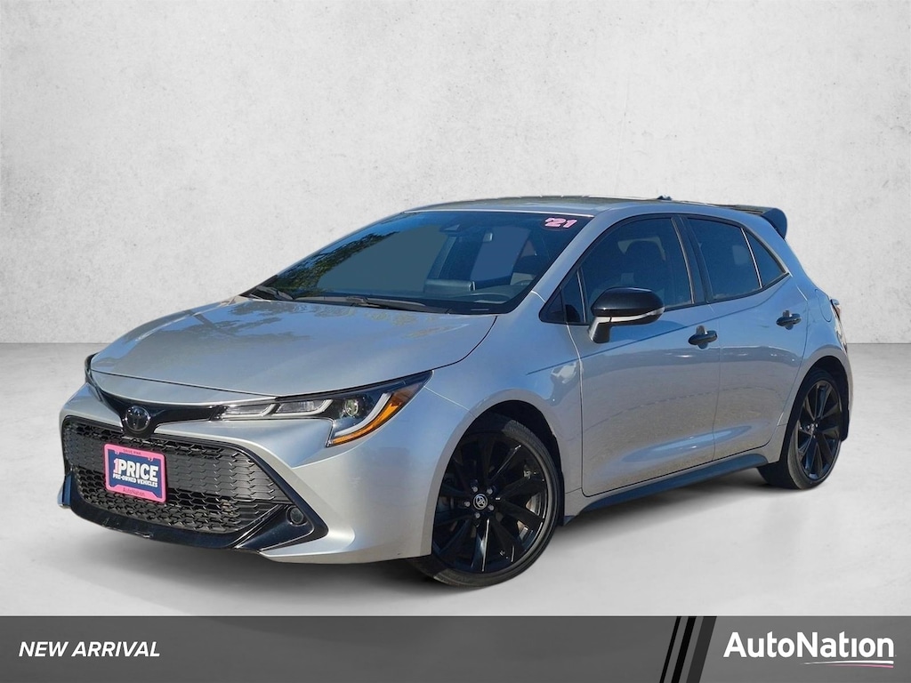 Used 2021 Toyota Corolla Hatchback SE Nightshade Edition Hatchback