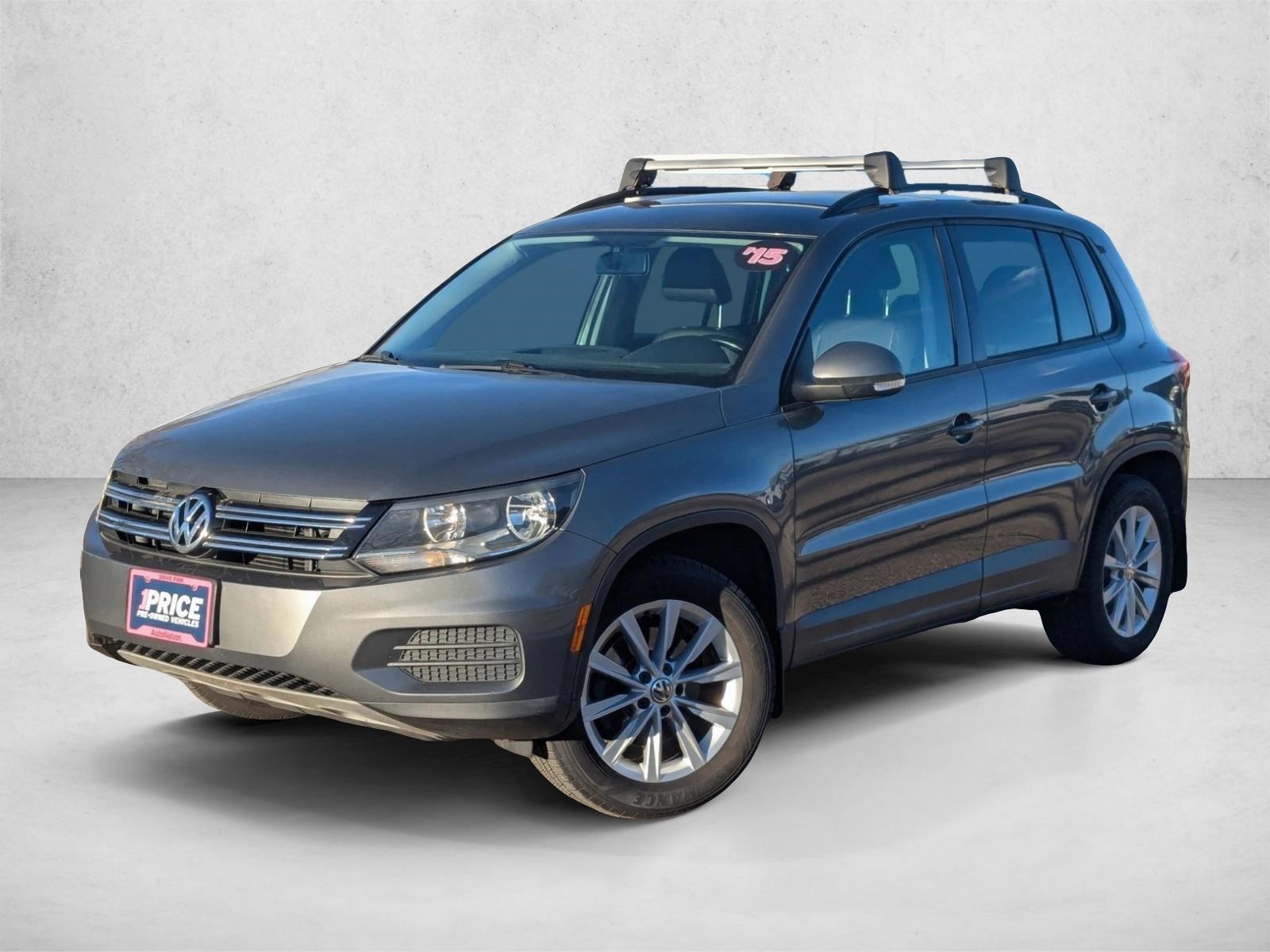 2015 Volkswagen Tiguan SE's photo