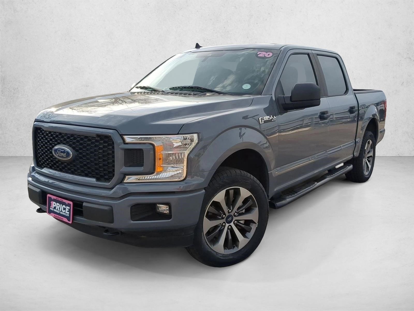 2020 Ford F-150 XL's photo