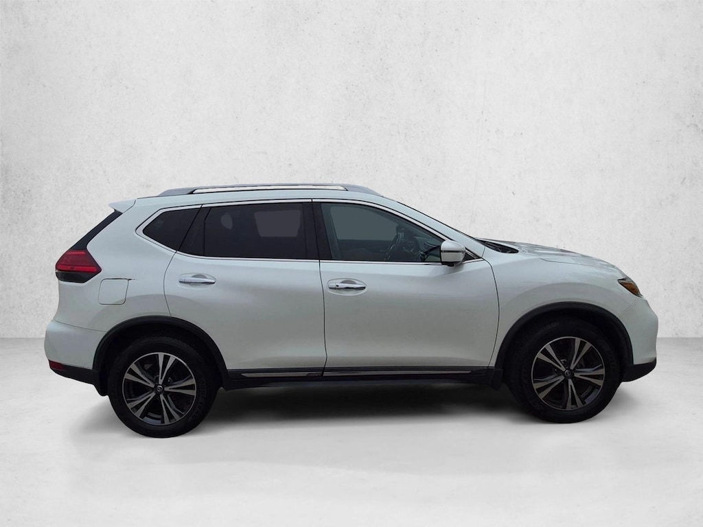 Used 2017 Nissan Rogue SL SUV