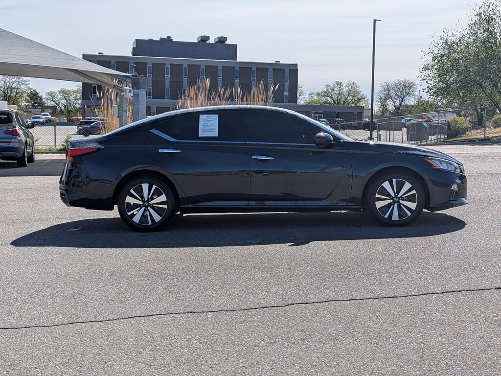 Used 2020 Nissan Altima 2.5 SL Sedan