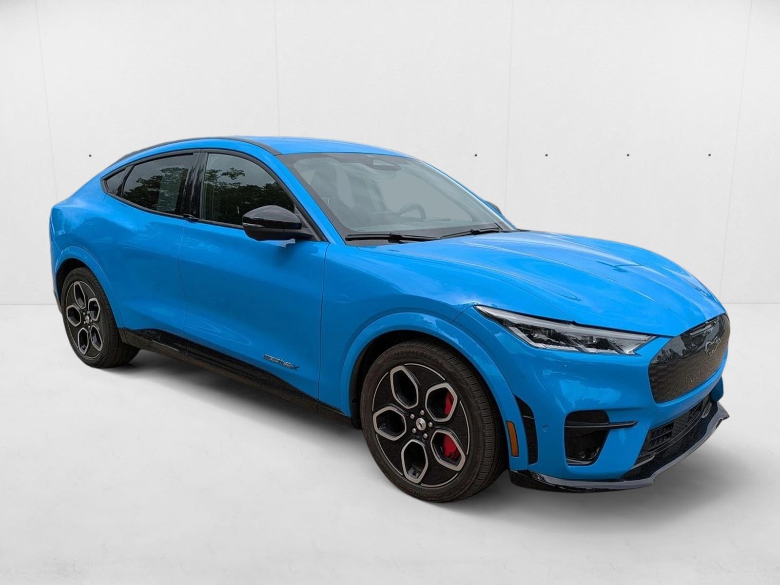 2021 Ford Mustang Mach-E GT photo 3