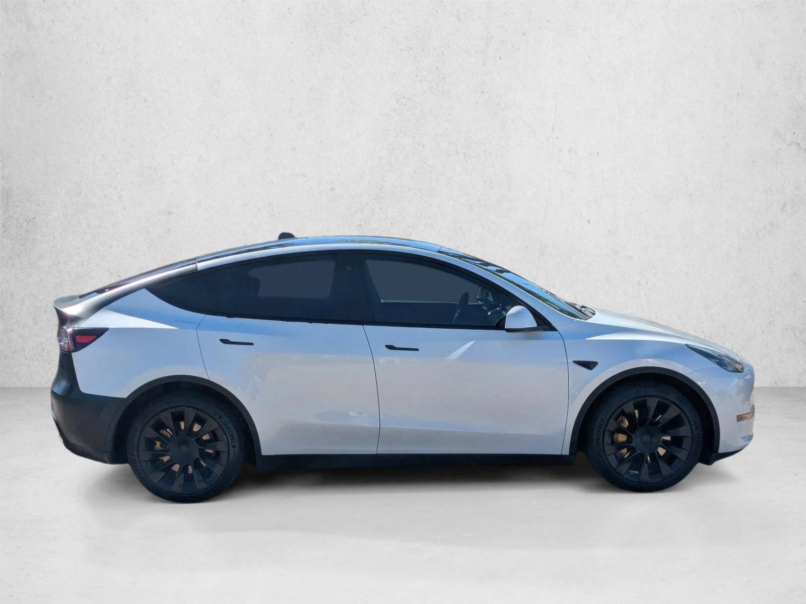 2020 Tesla Model Y Long Range photo 4