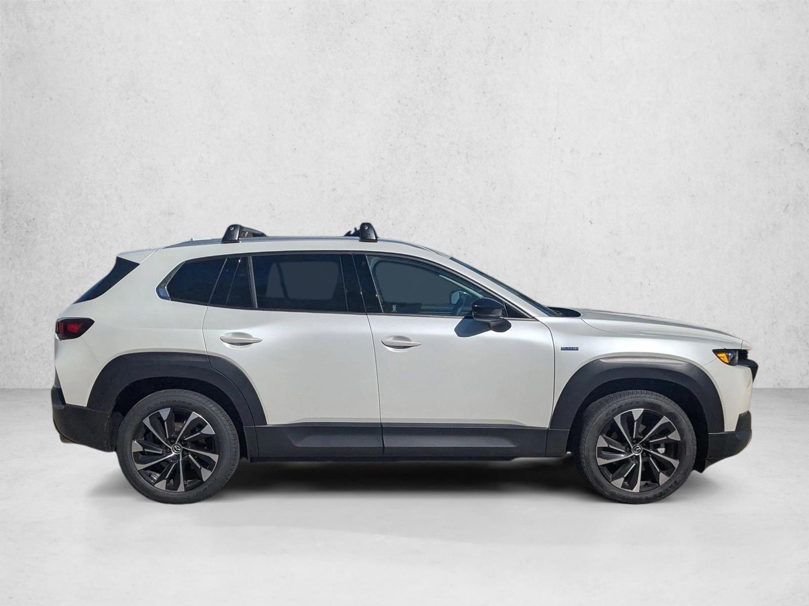 2025 Mazda CX-50 Premium Plus photo 4