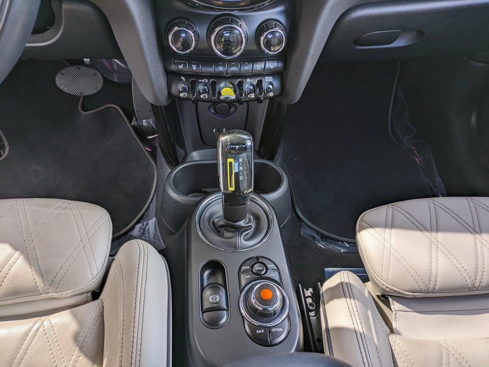 2020 Mini Cooper SE Hardtop photo 2
