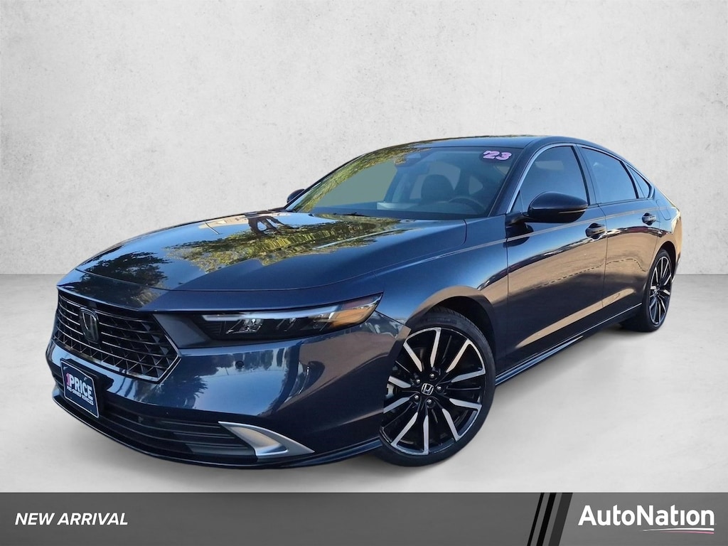 Used 2023 Honda Accord Hybrid Touring w/BSI Sedan
