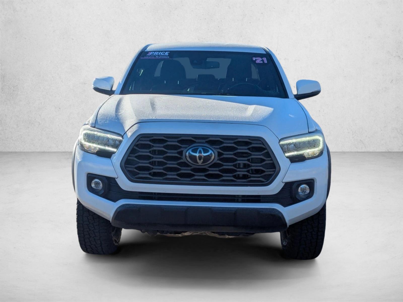 2021 Toyota Tacoma TRD V6 photo 2