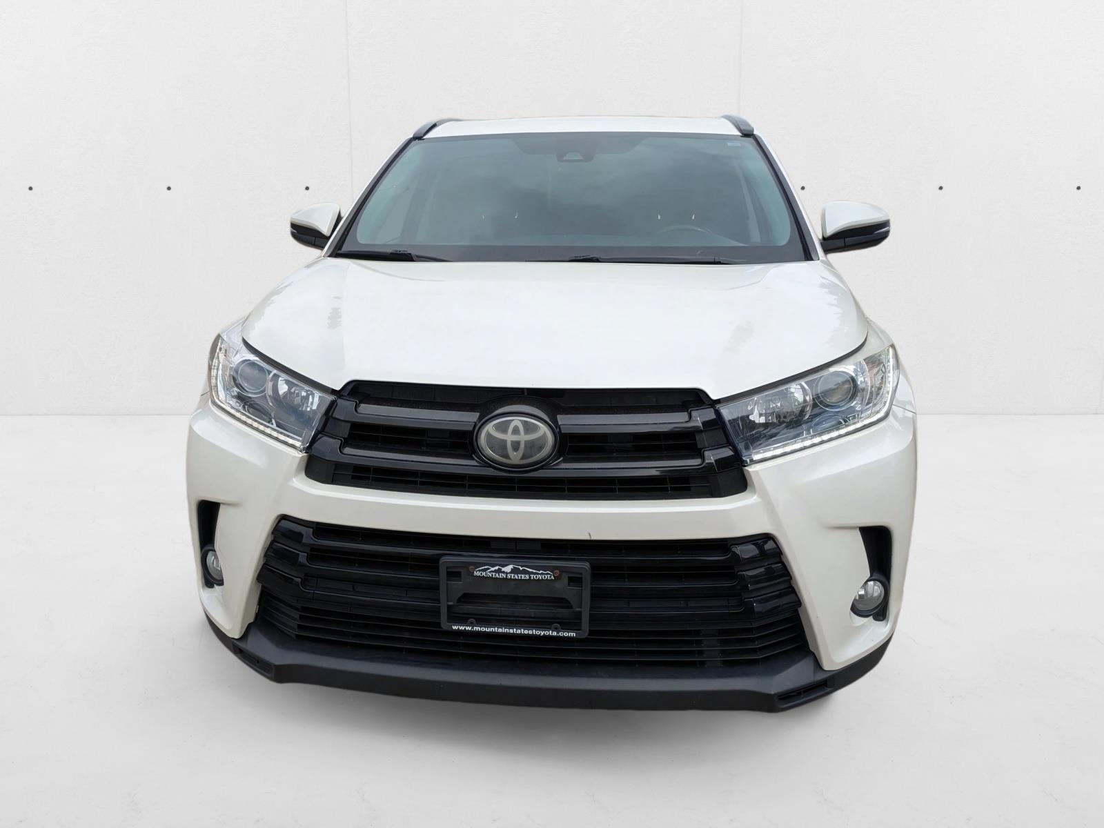 2018 Toyota Highlander SE photo 2