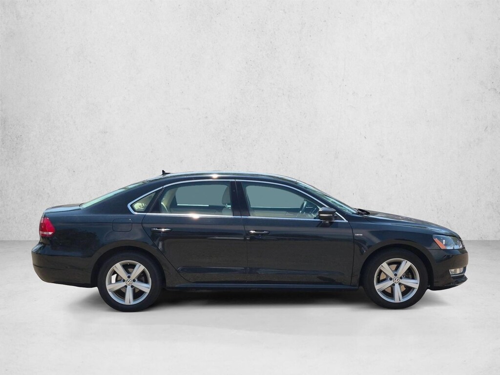 Used 2015 Volkswagen Passat 1.8T Limited Edition Sedan