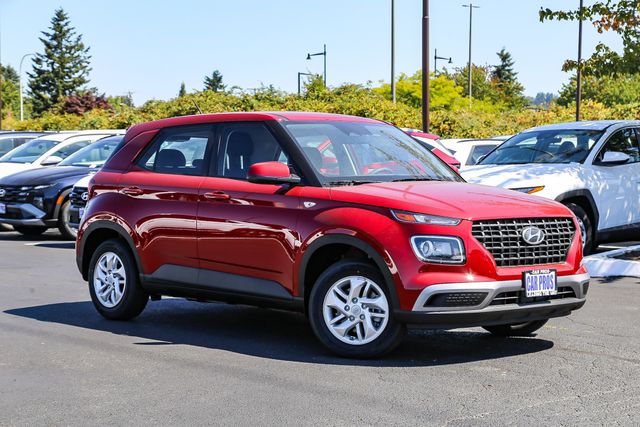 2025 Hyundai Venue SE