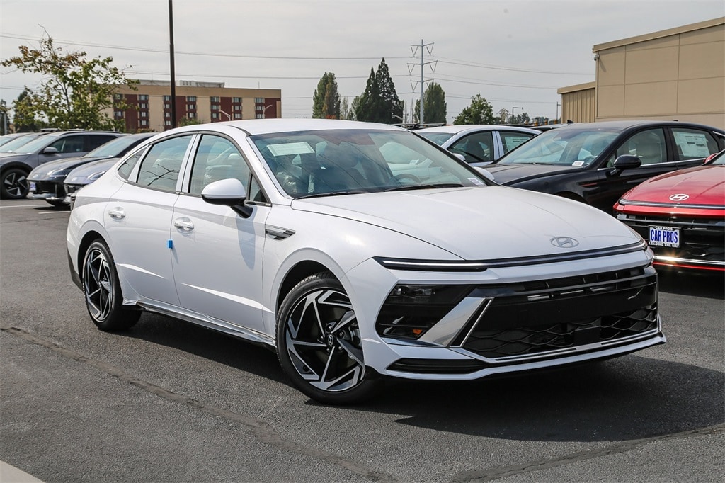 2026 Hyundai Sonata SEL's photo