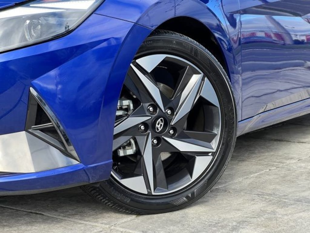 Certified 2021 Hyundai Elantra Limited Sedan