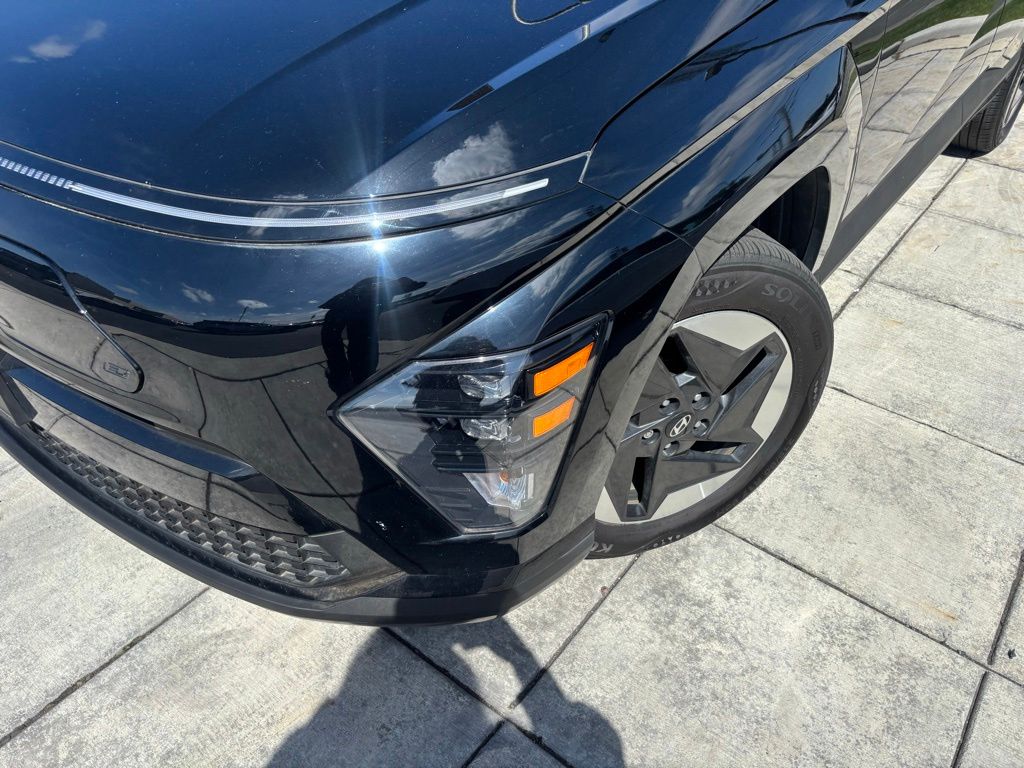 Certified 2024 Hyundai Kona EV SE with VIN KM8HB3A70RU007378 for sale in Renton, WA