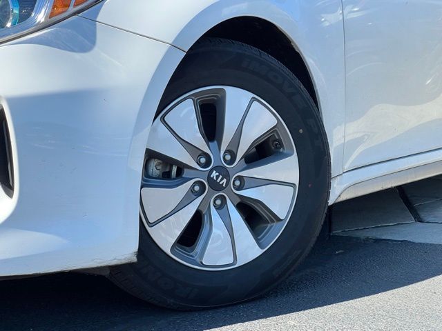 Used 2018 Kia Optima Premium Hybrid with VIN KNAGT4LE9J5023153 for sale in Renton, WA