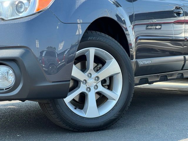 Used 2013 Subaru Outback Limited with VIN 4S4BRBLC7D3219490 for sale in Renton, WA