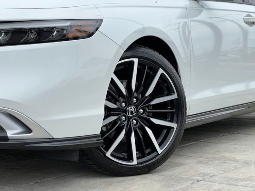 Used 2023 Honda Accord Hybrid Touring Sedan