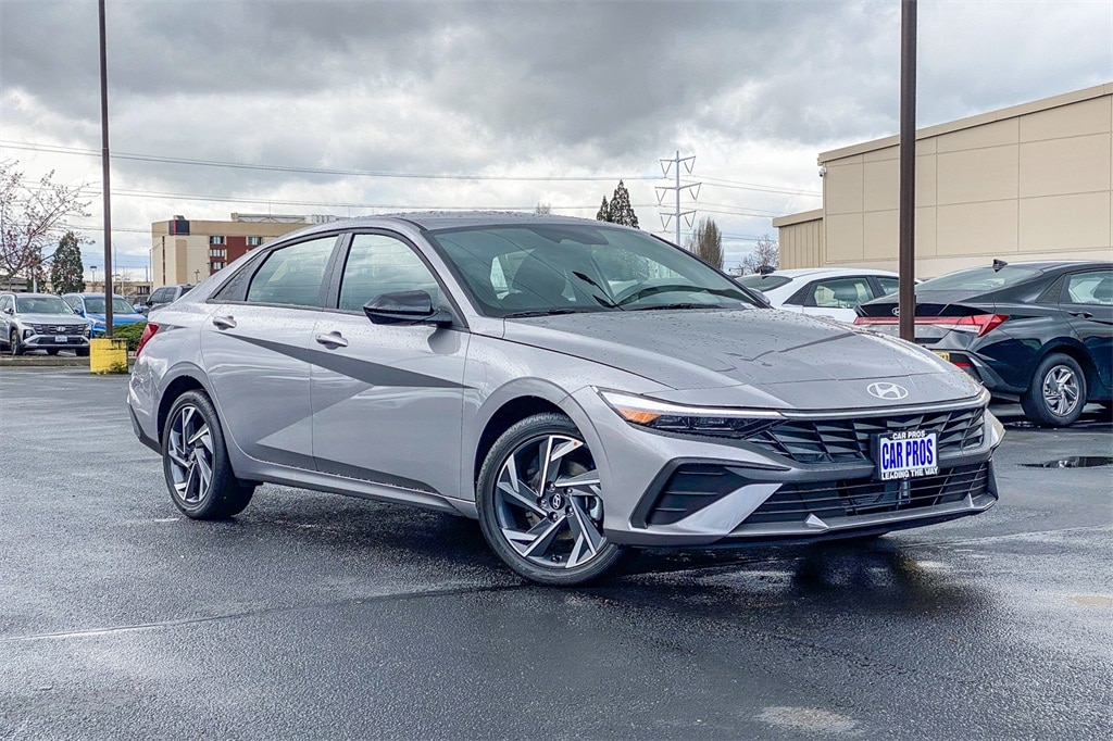 2026 Hyundai Elantra Blue's photo