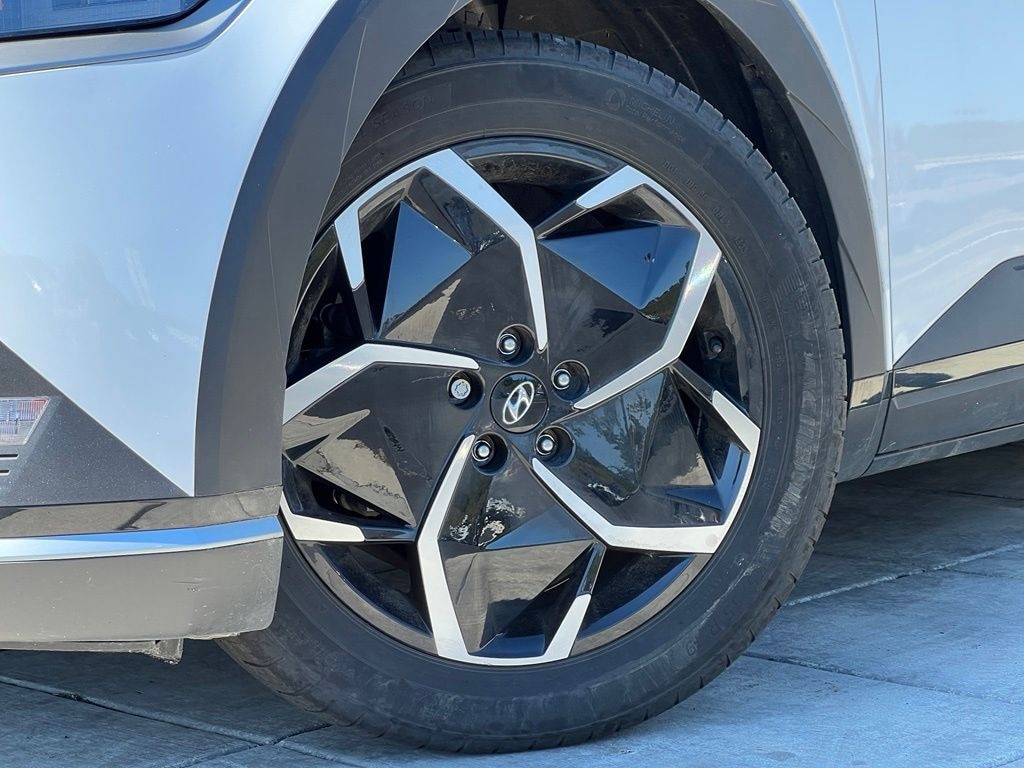 Certified 2023 Hyundai