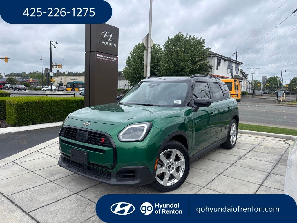 2025 MINI Countryman S ALL4's photo