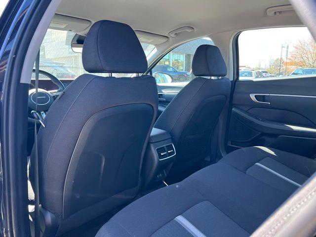 2025 Hyundai Sonata Hybrid SEL - Photo 11