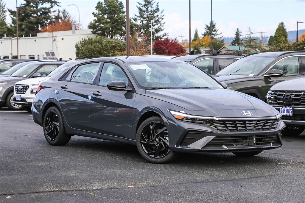 2026 Hyundai Elantra Blue's photo