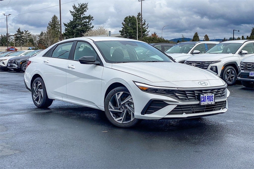 2026 Hyundai Elantra SEL's photo