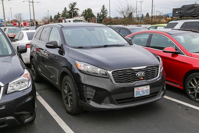 2019 Kia Sorento LX's photo