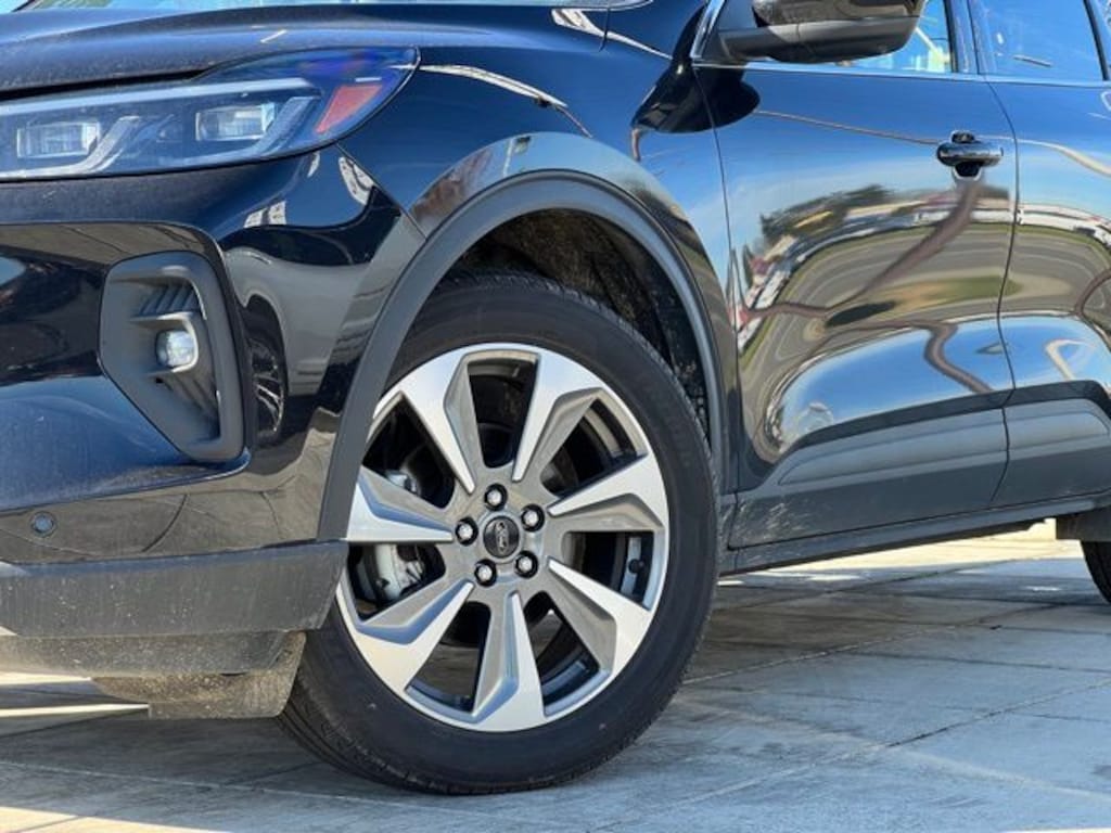 Used 2024 Ford Escape Platinum SUV