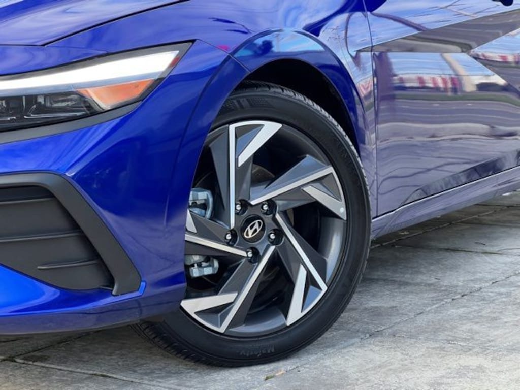 Certified 2025 Hyundai Elantra SEL Sport Sedan