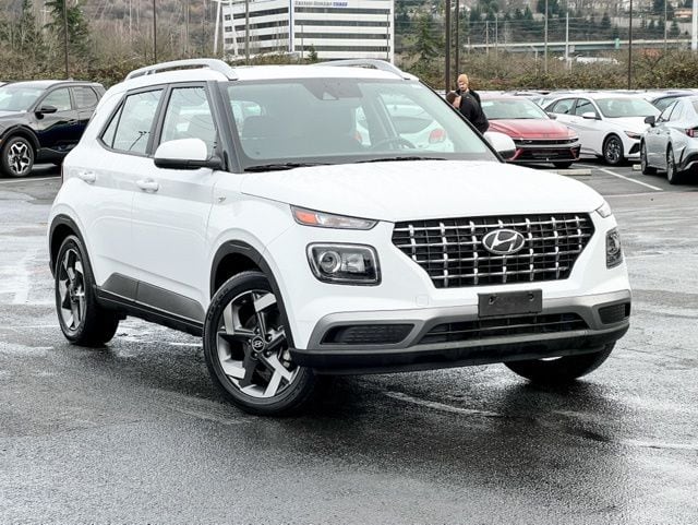 2022 Hyundai Venue SEL
