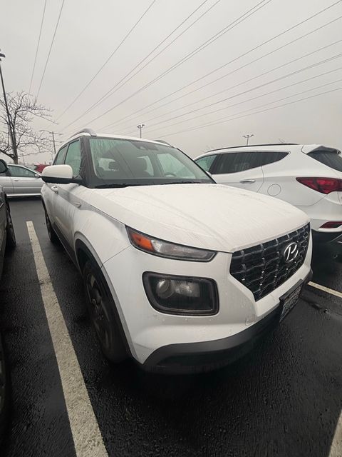 2022 Hyundai Venue SEL