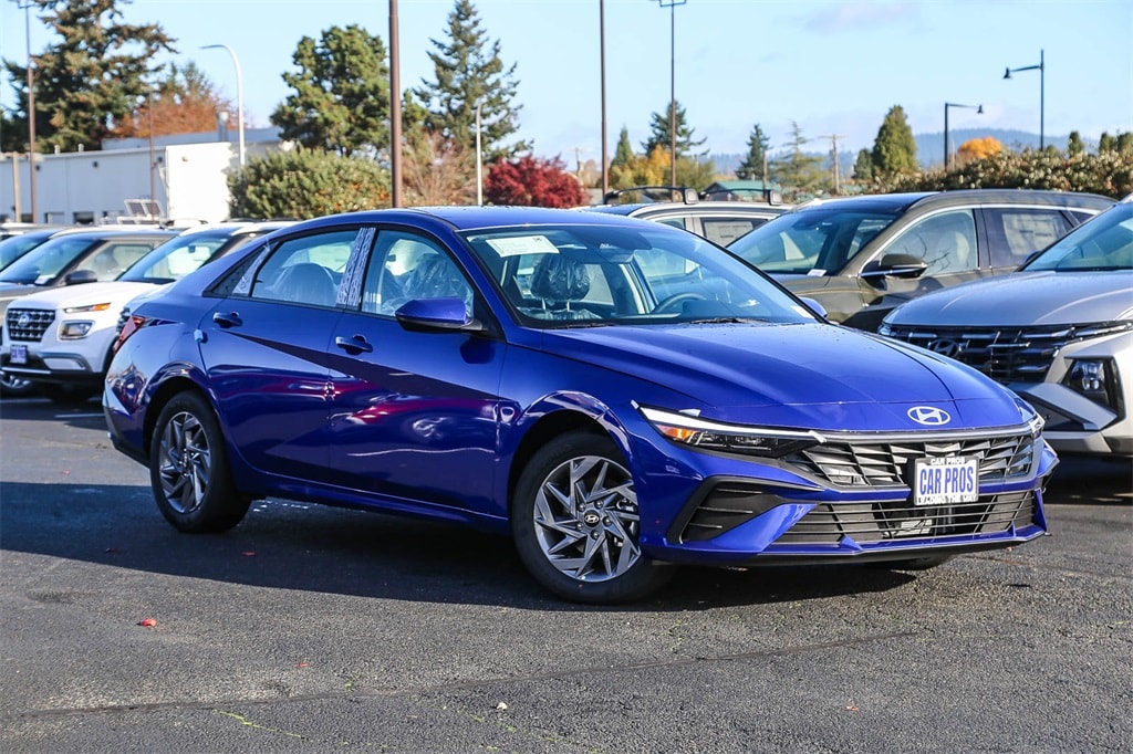 2026 Hyundai Elantra Blue's photo