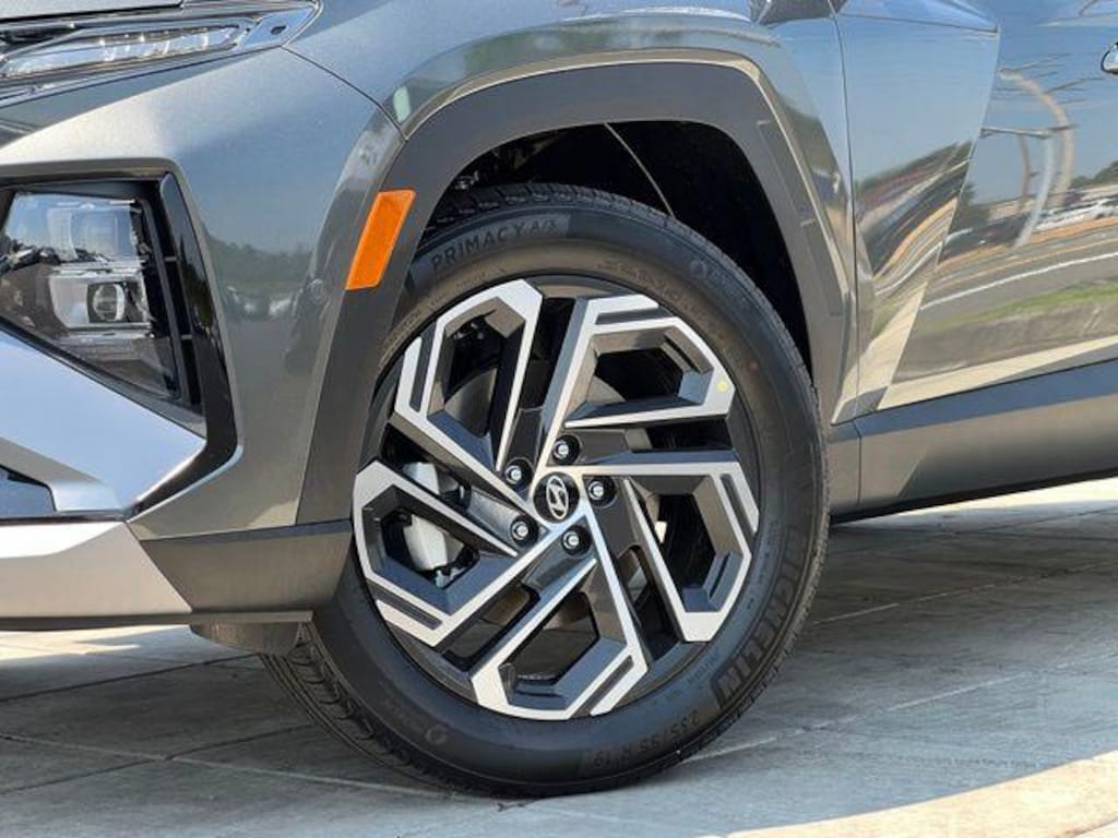 New 2026 Hyundai Tucson Hybrid Limited SUV