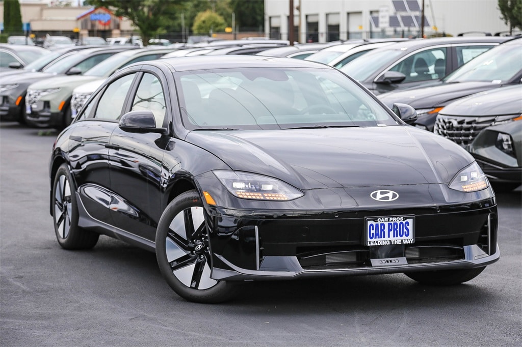 2025 Hyundai IONIQ 6 SE's photo