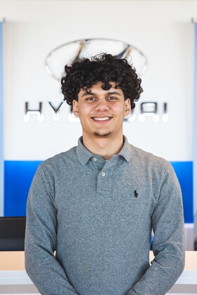 Staff member Alexander Oweis from ID_9e7a96