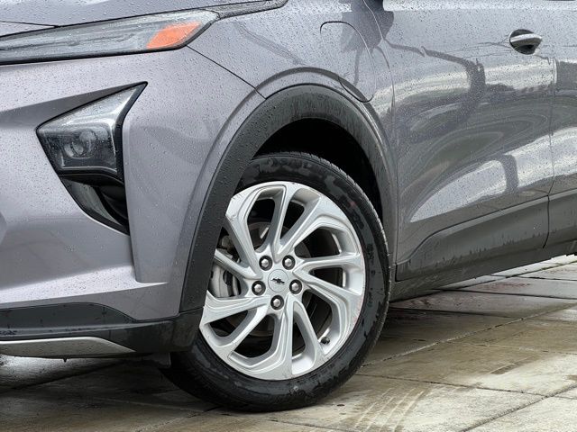 Used 2023 Chevrolet Bolt EUV LT with VIN 1G1FY6S09P4132222 for sale in Renton, WA