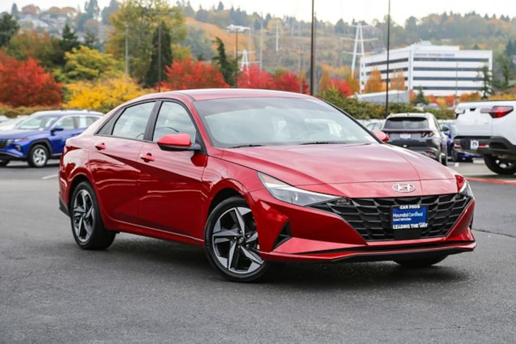 Used 2023 Hyundai Elantra SEL Sedan