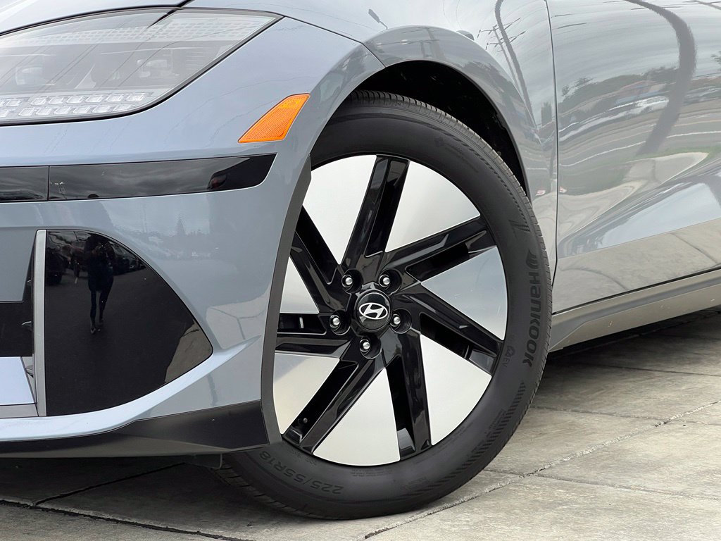 Certified 2025 Hyundai IONIQ 6 SE with VIN KMHM24ACXSA102491 for sale in Renton, WA