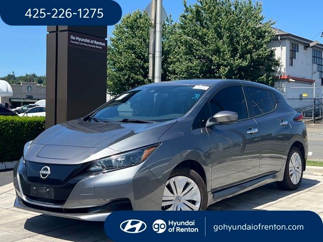 2023 Nissan Leaf S's photo