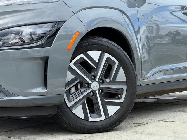 Certified 2023 Hyundai Kona EV SE with VIN KM8K23AG5PU171647 for sale in Renton, WA