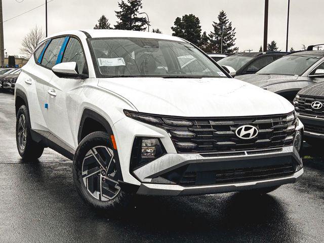 2026 Hyundai Tucson Blue SE's photo
