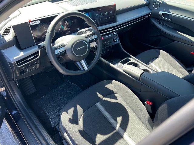 2025 Hyundai Sonata Hybrid SEL - Photo 13