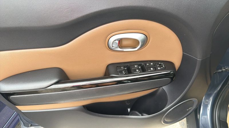 2016 Kia Soul + - Photo 20