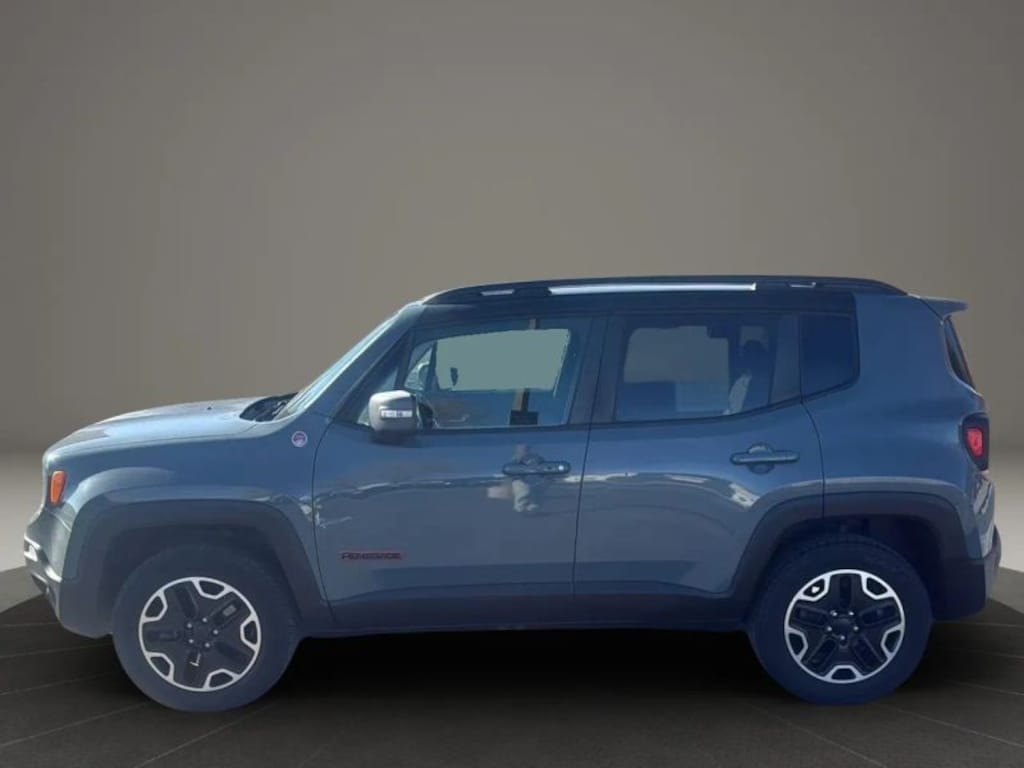 Used 2016 Jeep Renegade Trailhawk Sport Utility 4D SUV