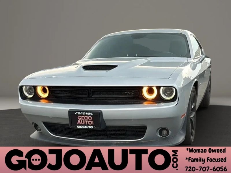 2019 Dodge Challenger R/T's photo