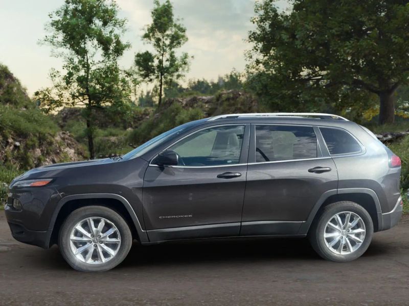 2017 Jeep Cherokee Limited Sport photo 3