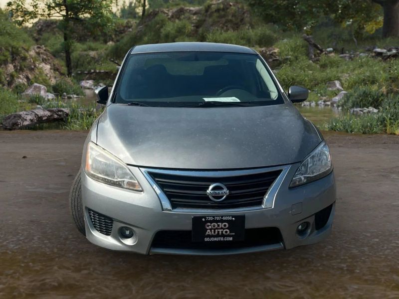 2014 Nissan Sentra SR photo 2
