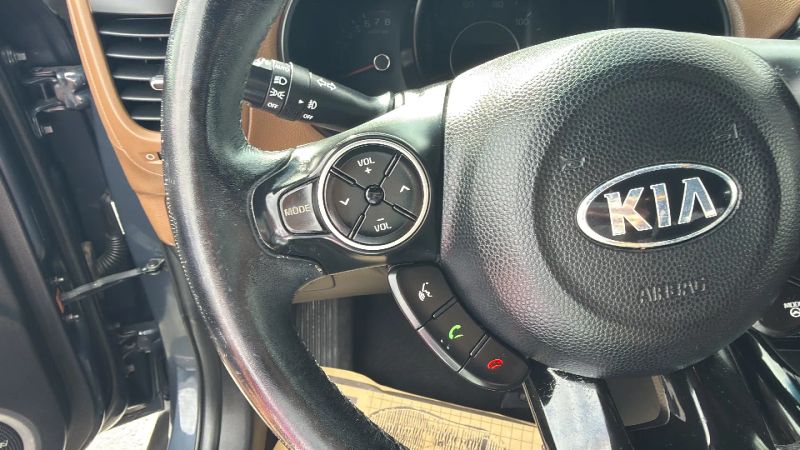 2016 Kia Soul + - Photo 22