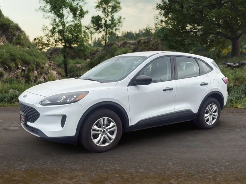 2022 Ford Escape Sport photo 2